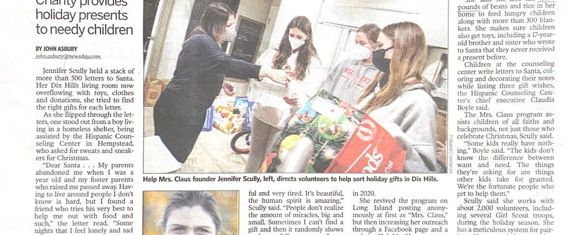 Mrs. Claus' brings gifts Newspaper