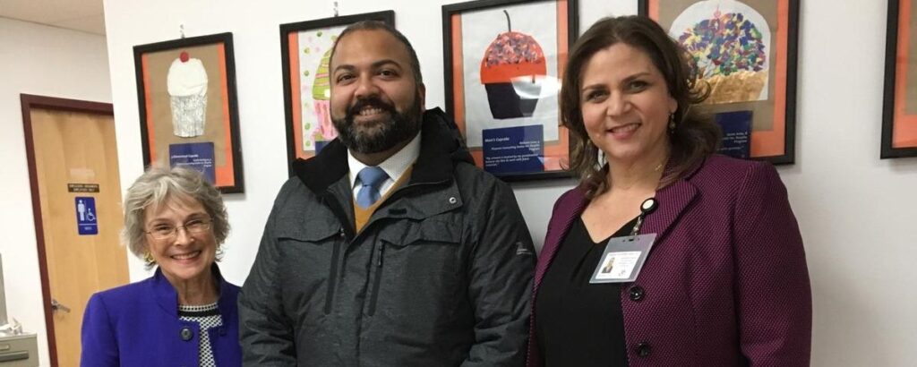 El Senador del Estado de Nueva York Kevin Thomas visita HCC